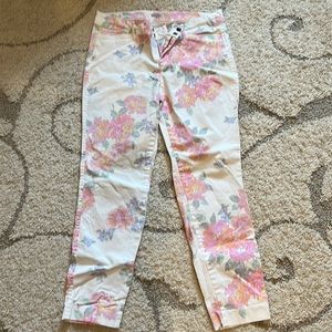 Old Navy size 8 pixie pants like new